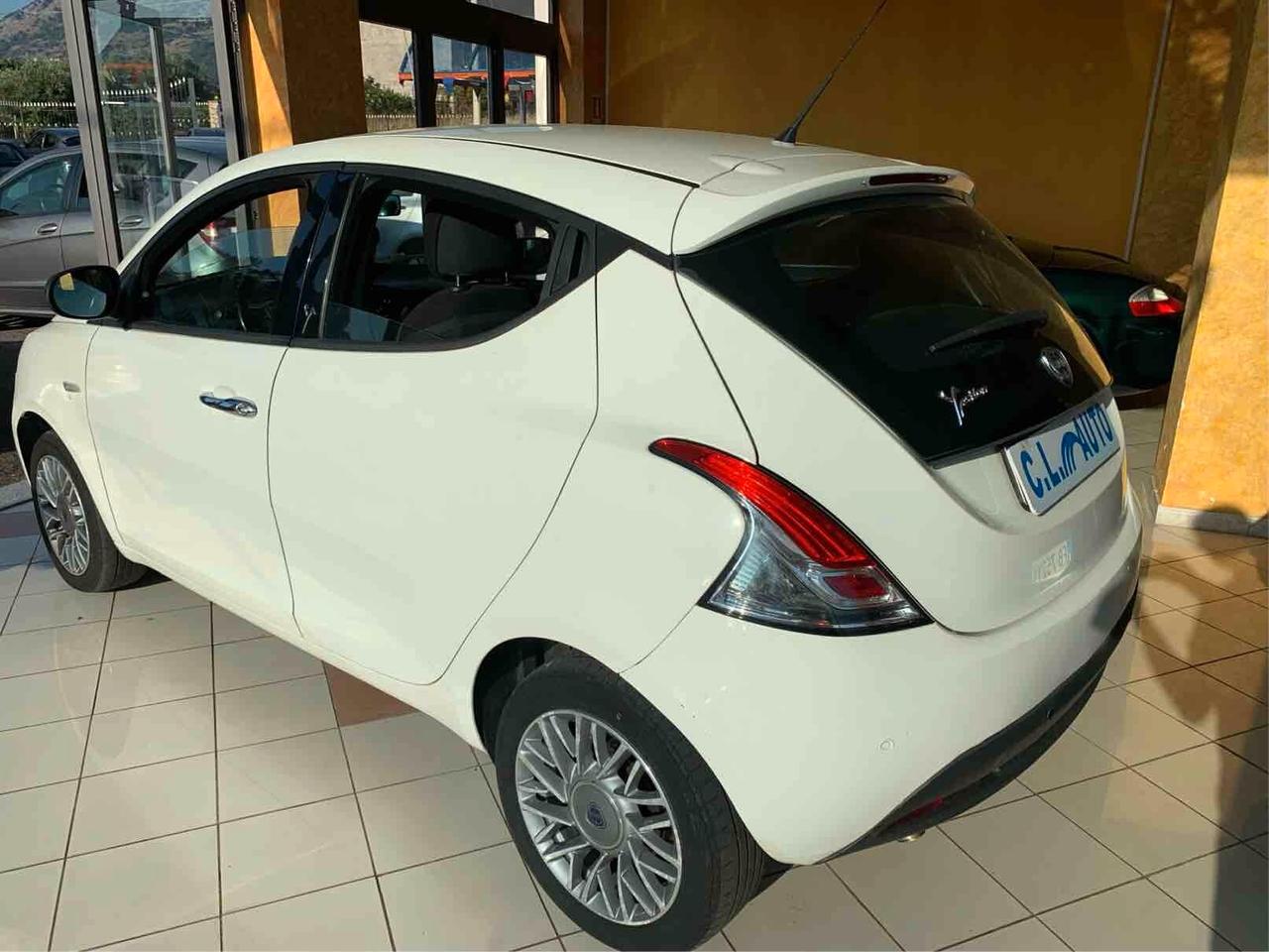 Lancia Ypsilon 1.3 MJT 95 CV