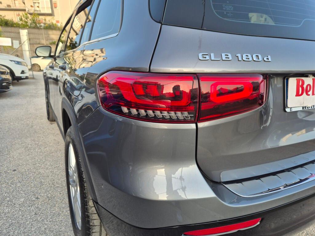 Mercedes GLB 180 d Automatic Sport con Garanzia