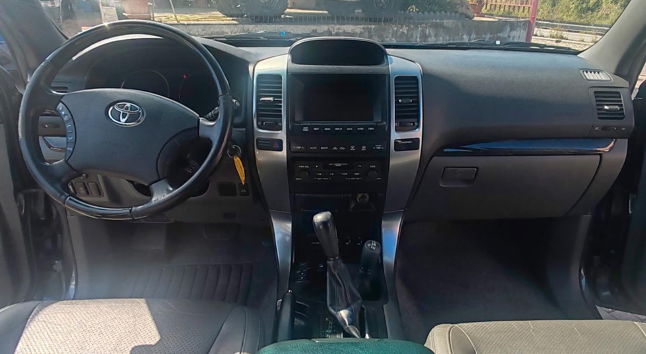Toyota Land Cruiser 3.0 D4-D aut. 5 porte