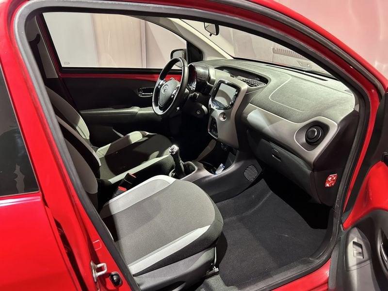 Toyota Aygo Aygo 1.0 VVT-i 69 CV 5 porte x-play