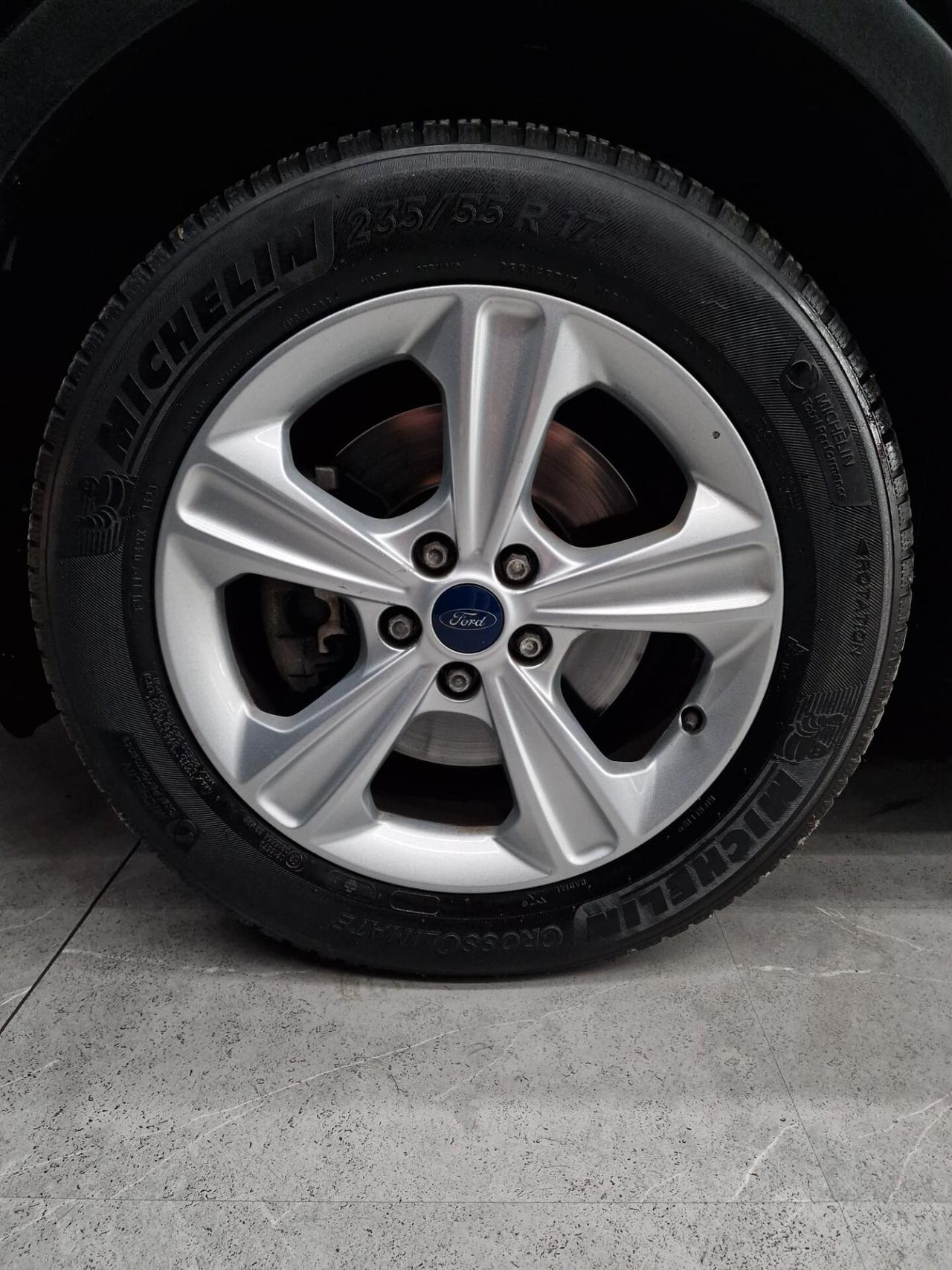 Ford Kuga 2.0 TDCI 150 CV S&S 4WD Titanium