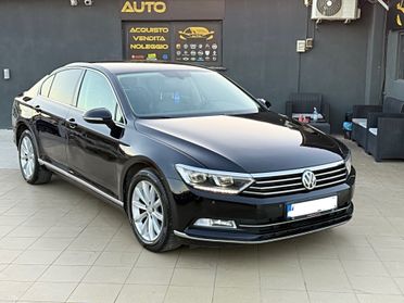 Volkswagen Passat 1.6 TDI SCR DSG Business BMT Garanzia 12 Mesi