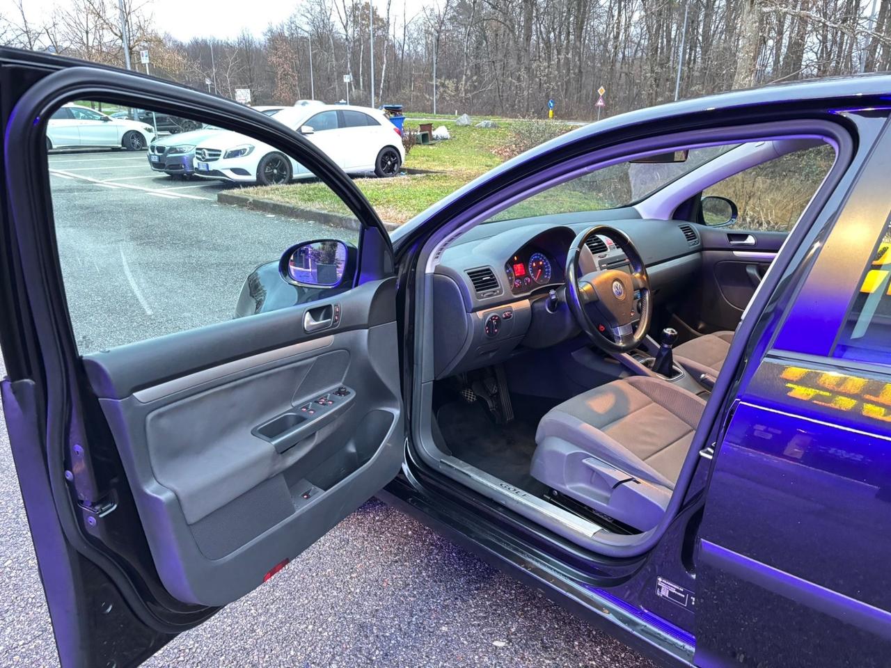 Volkswagen Golf Golf 1.6 16V FSI 5p. SOLO •51.000km•