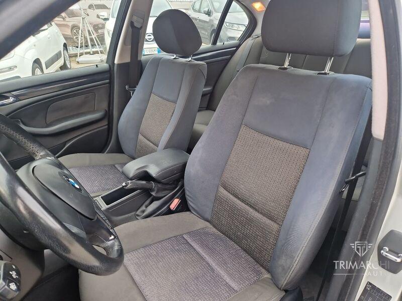 BMW Serie 3 320d turbodiesel cat 4 porte Eletta