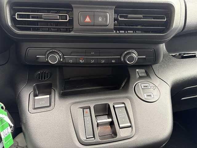 Citroen ë-Berlingo 136 CV Van M