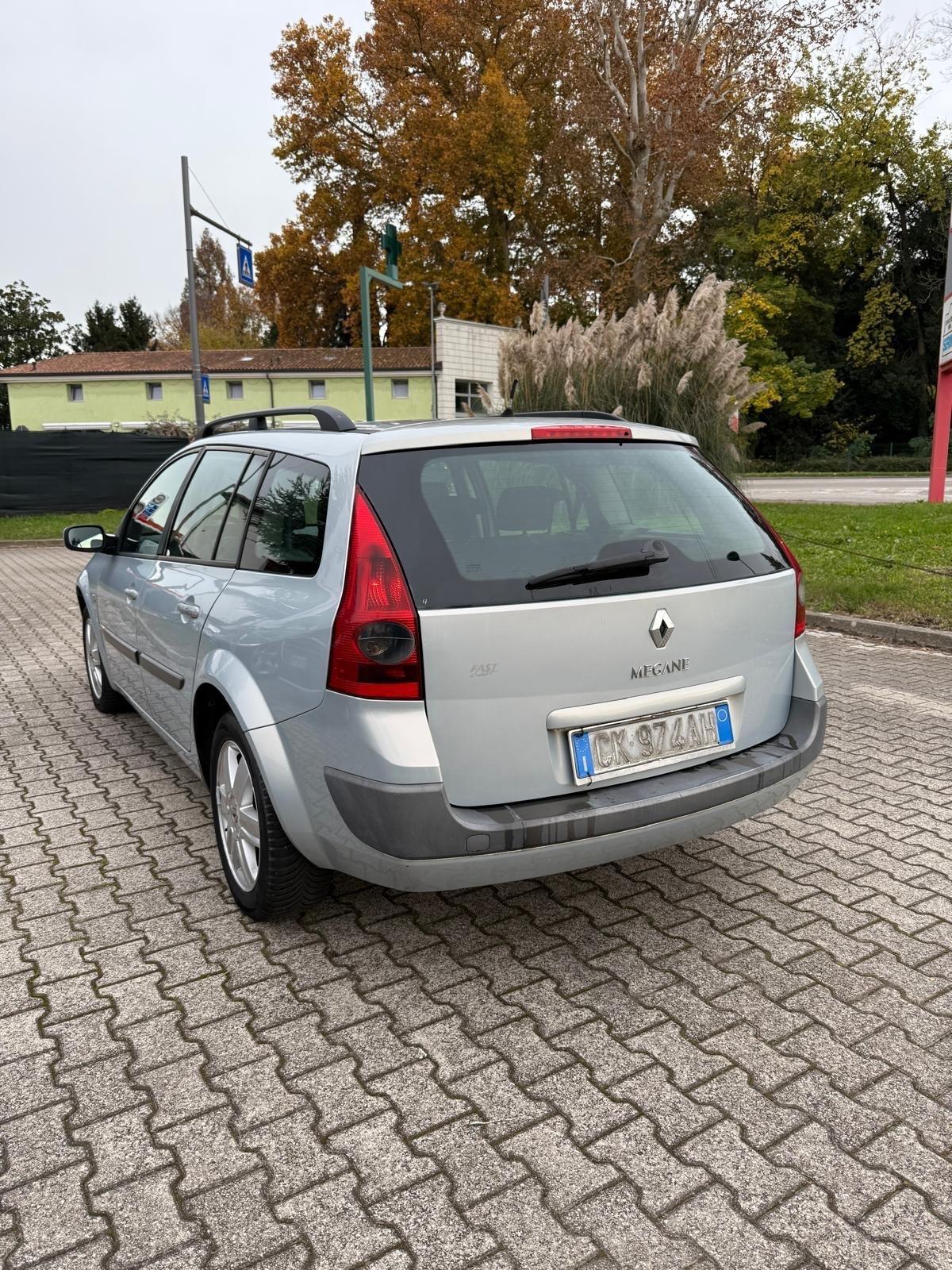 Renault Megane Mégane 1.5 dCi/82CV Grandtour Confort Authentique
