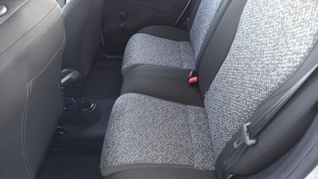 Lancia Ypsilon 1.0 FireFly 5 porte S&S Hybrid Silver
