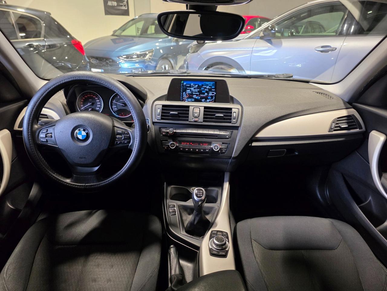 Bmw 118 118d 5p. Urban