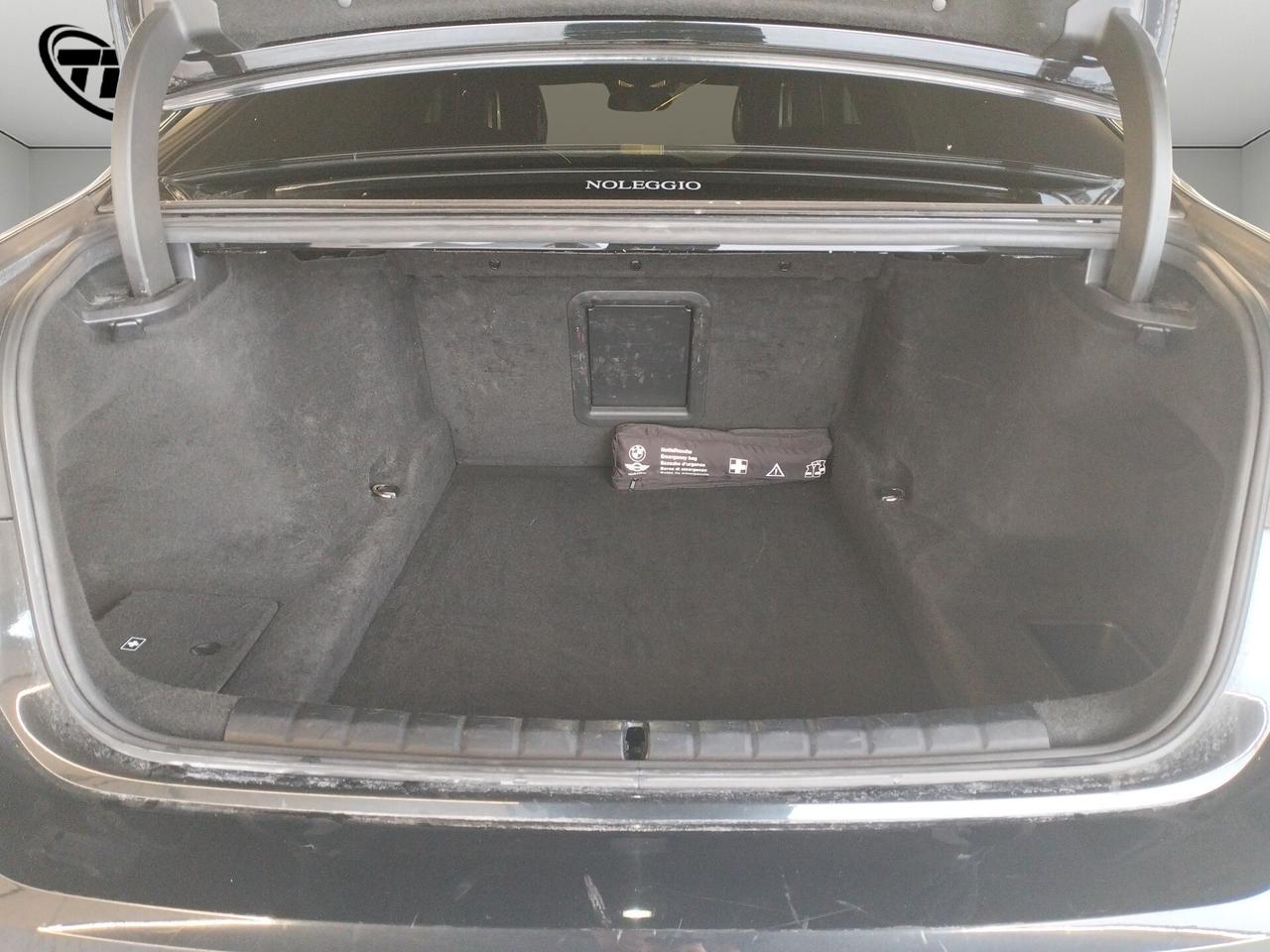 BMW 740 (G70) mhev xdrive auto