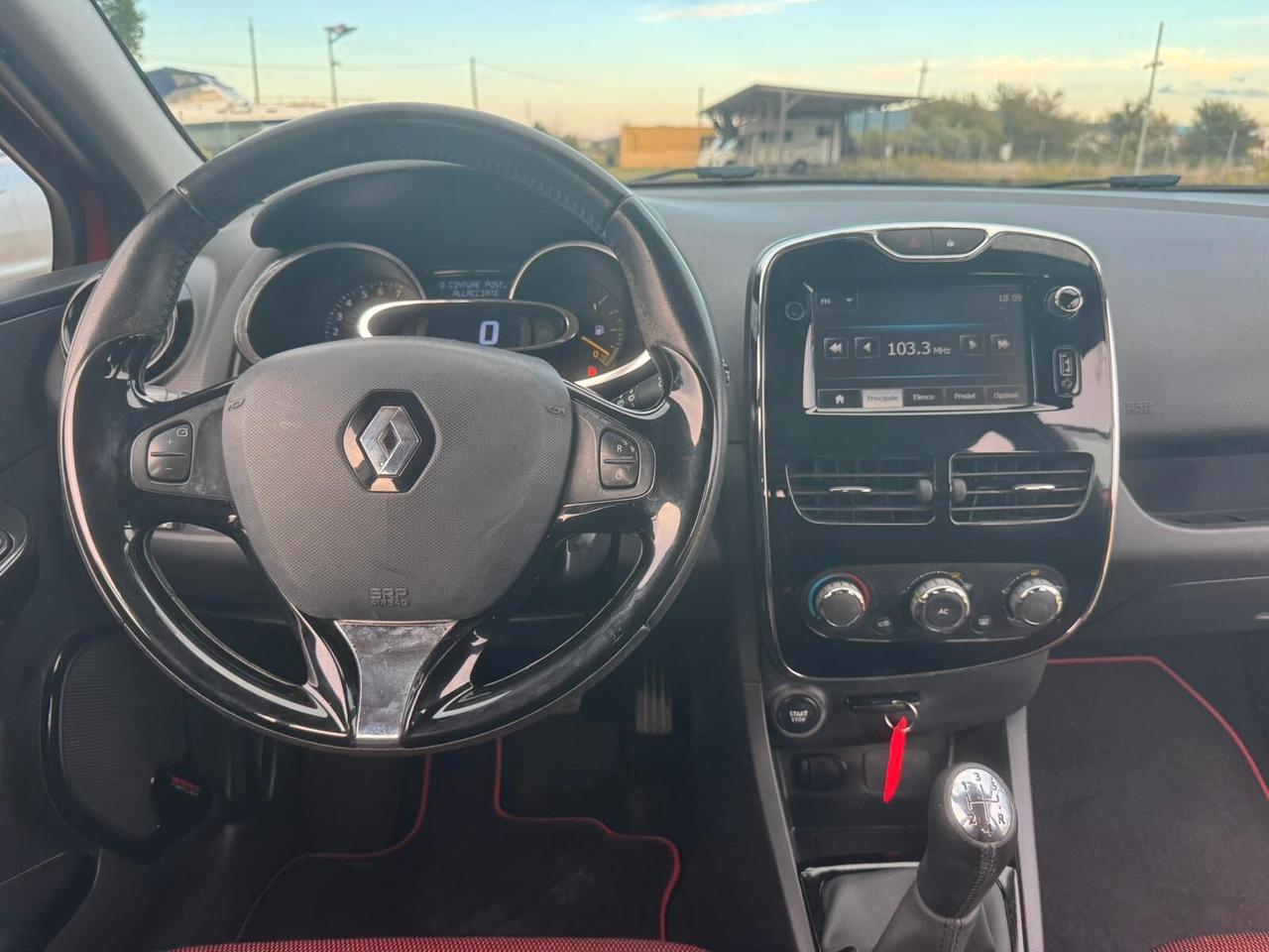 Renault Clio 1.2 75CV 5 porte 2013 SOLO 109.000 KM