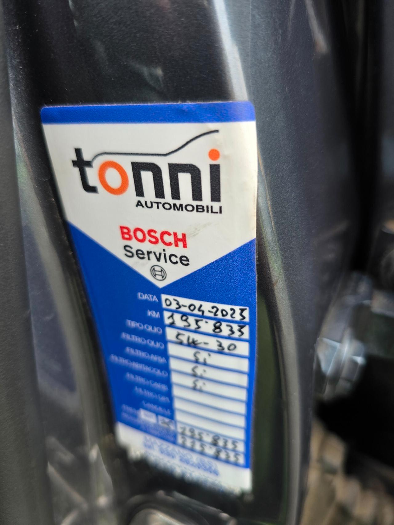 VW Passat Var. 1.6 TDI 105CV GARANZIA 12 MESI-2013