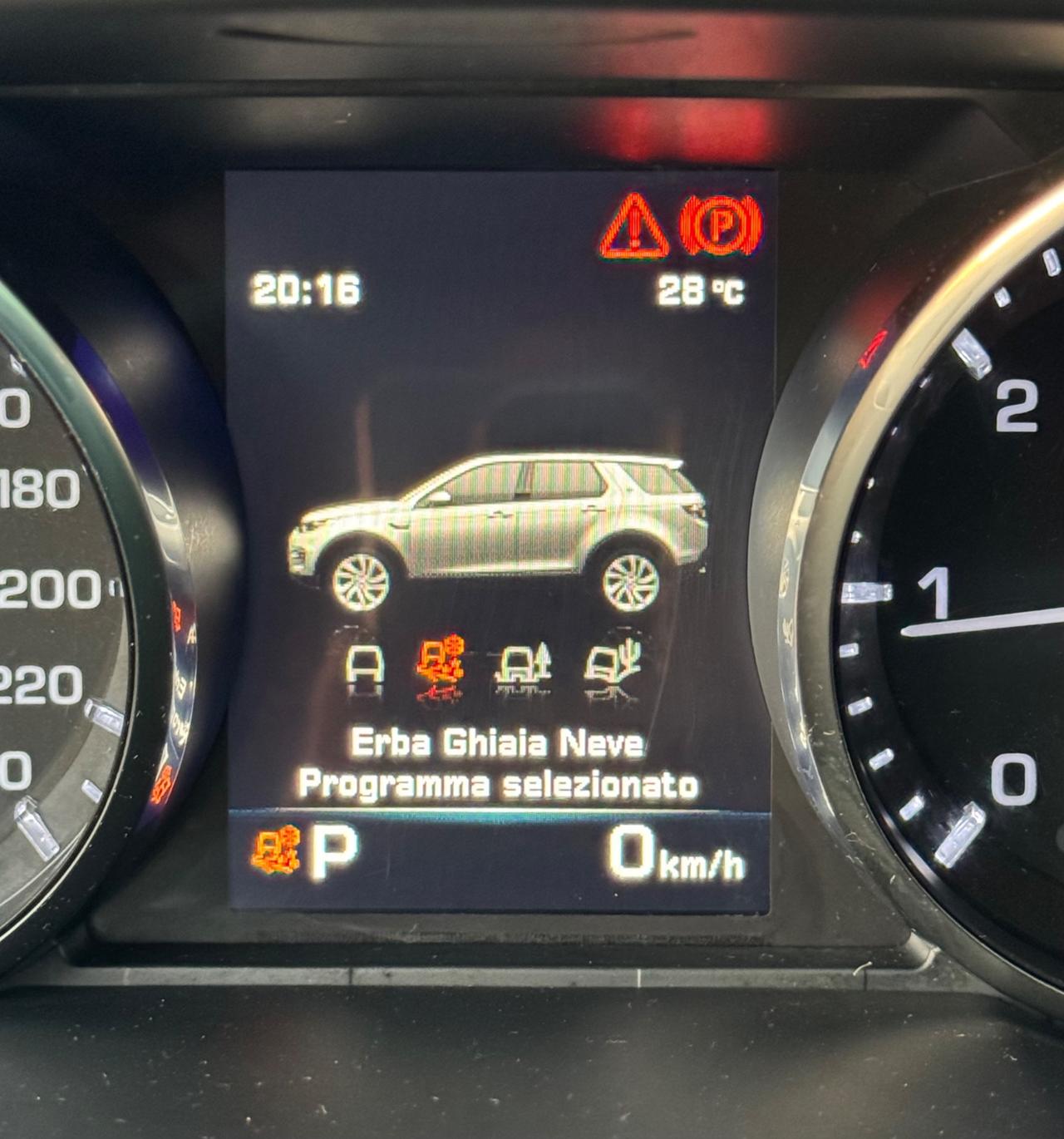 Land Rover Discovery Sport 2.0 TD4 INTERNI IN PELLE