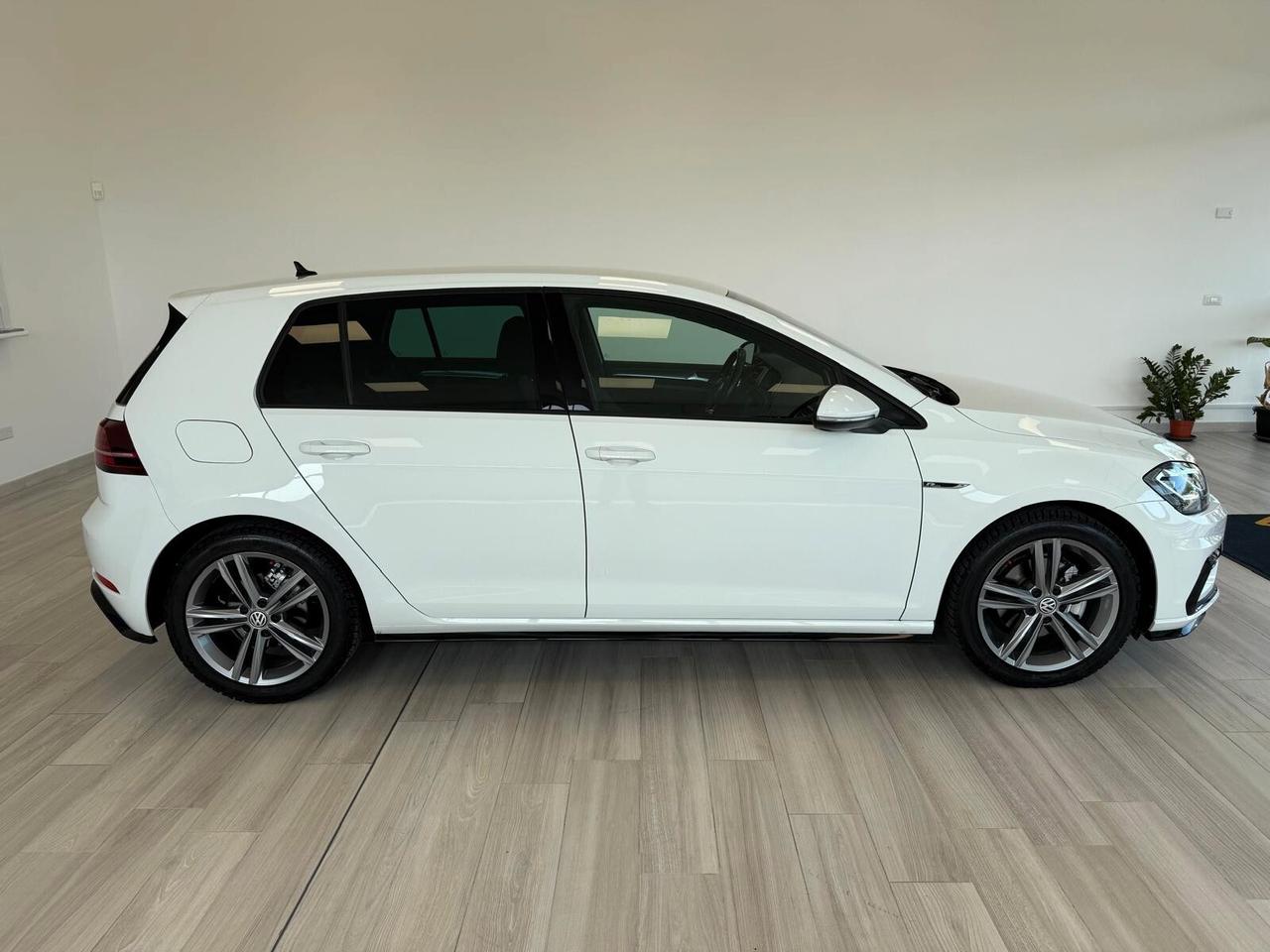 Volkswagen Golf 1.6 R line r line Sport BlueMotion Technology 115 CV 5p.