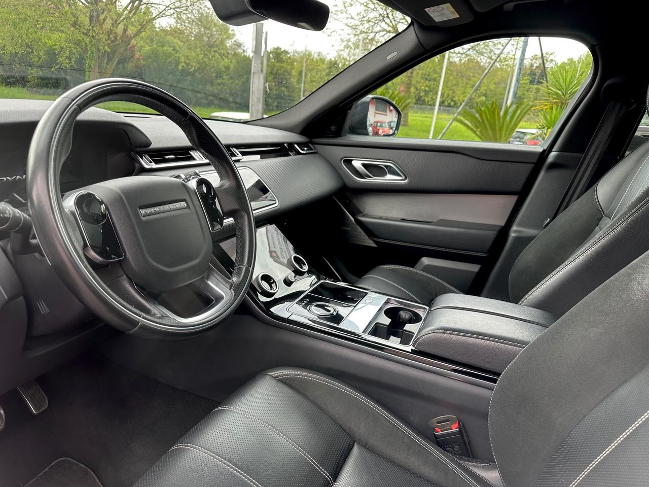 Land Rover Range Rover Velar Range Rover Velar 2.0D I4 240 CV R-Dynamic HSE Black Edition