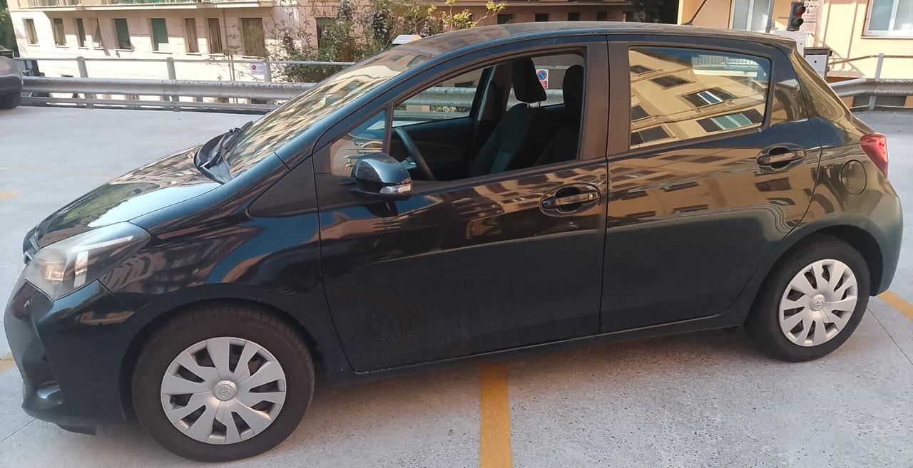 Toyota Yaris 1.4 D-4D 5 porte Active