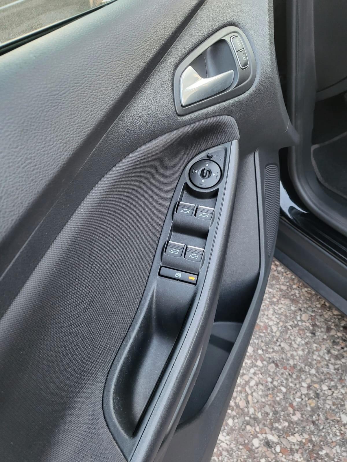 Ford Focus 1.5 TDCi 120 CV Start&Stop Powershift SW Titanium