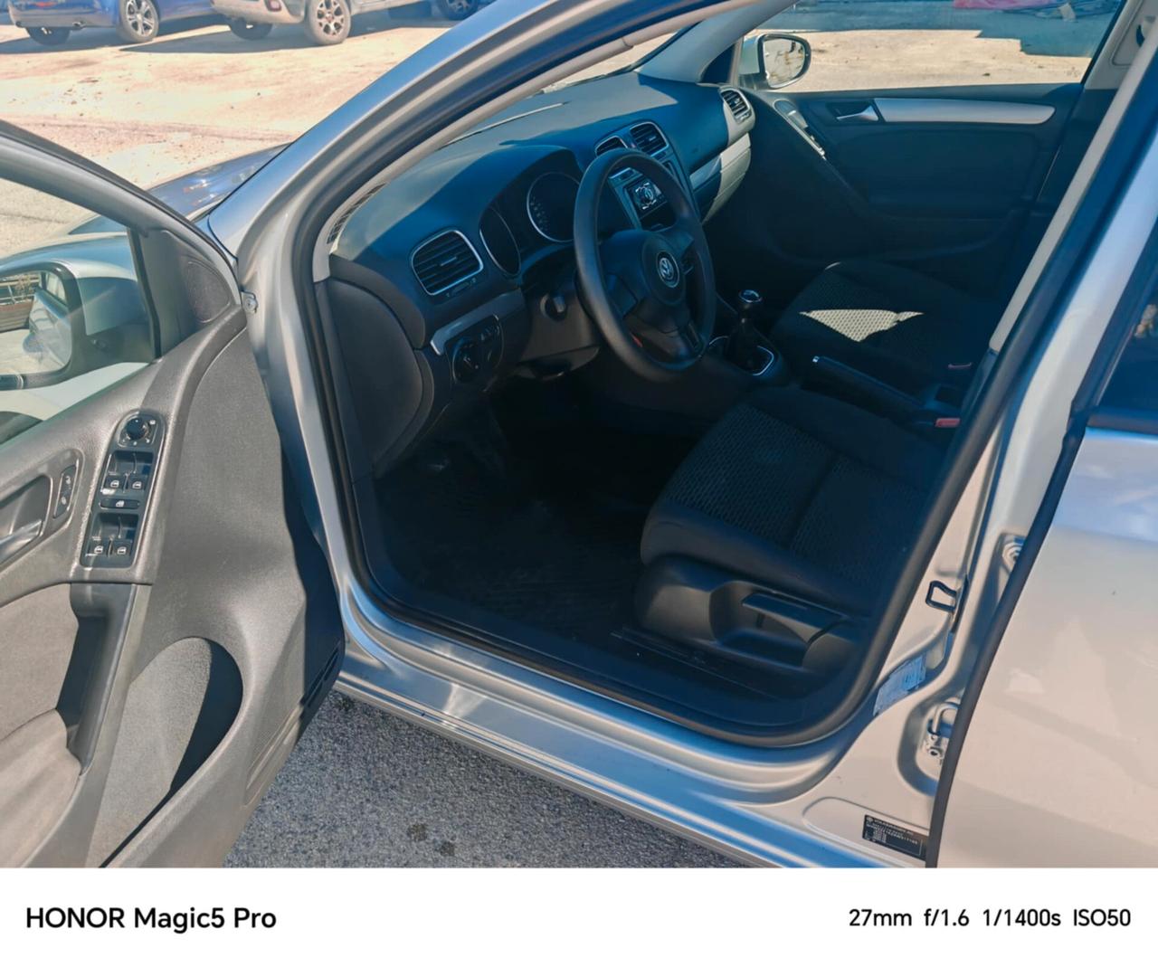 Volkswagen Golf 1.6 TDI DPF 5p.