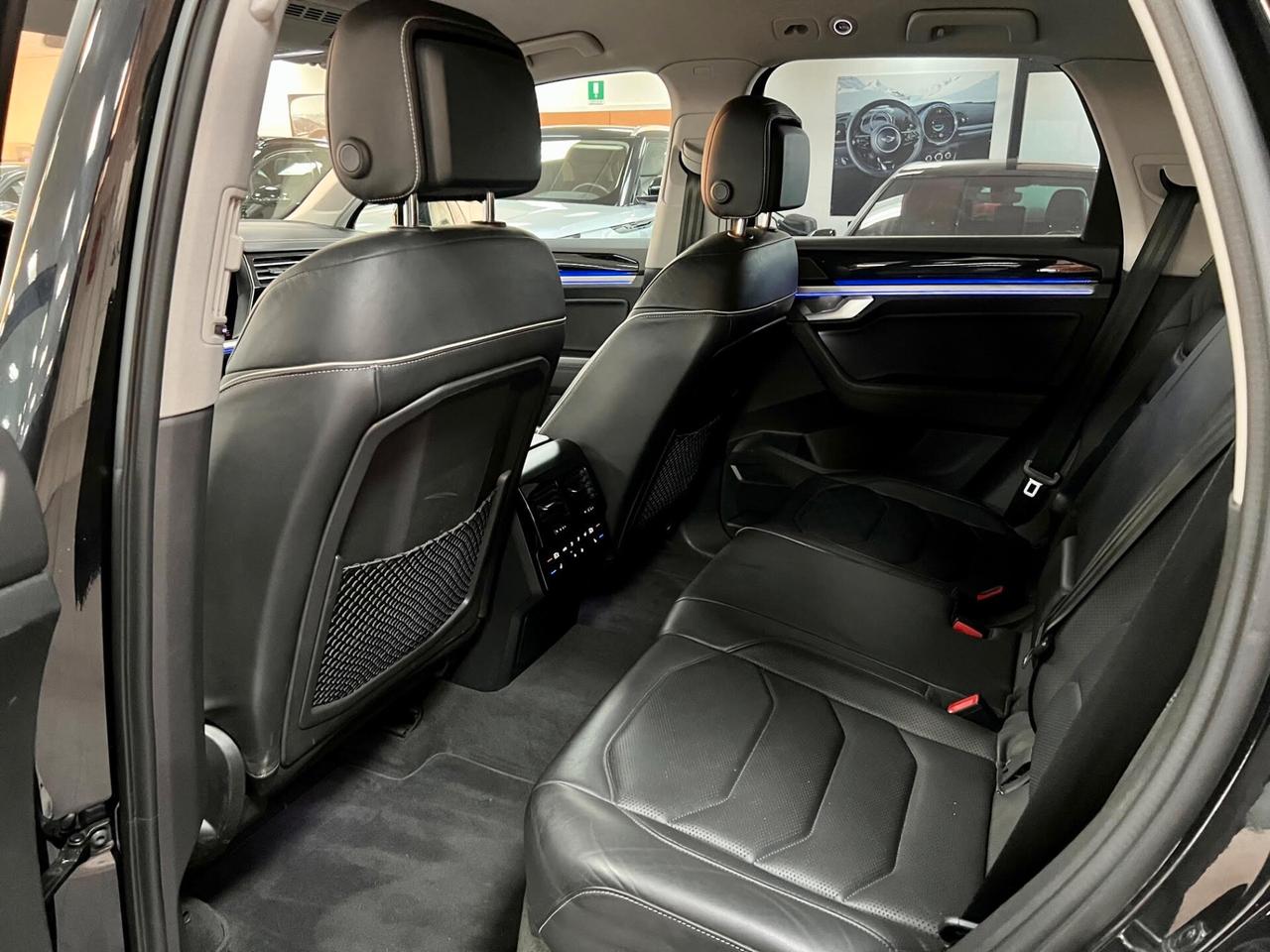 Volkswagen Touareg 3.0 V6 TDI 286 CV SCR R Line