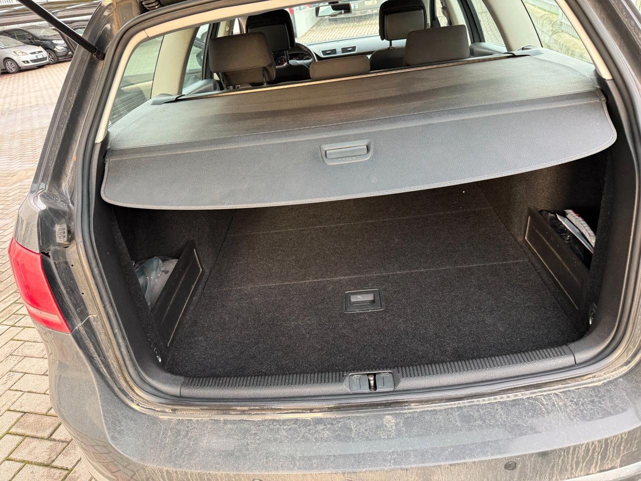 Volkswagen Passat 2.0 TDI Comfortline BlueM. Tech.