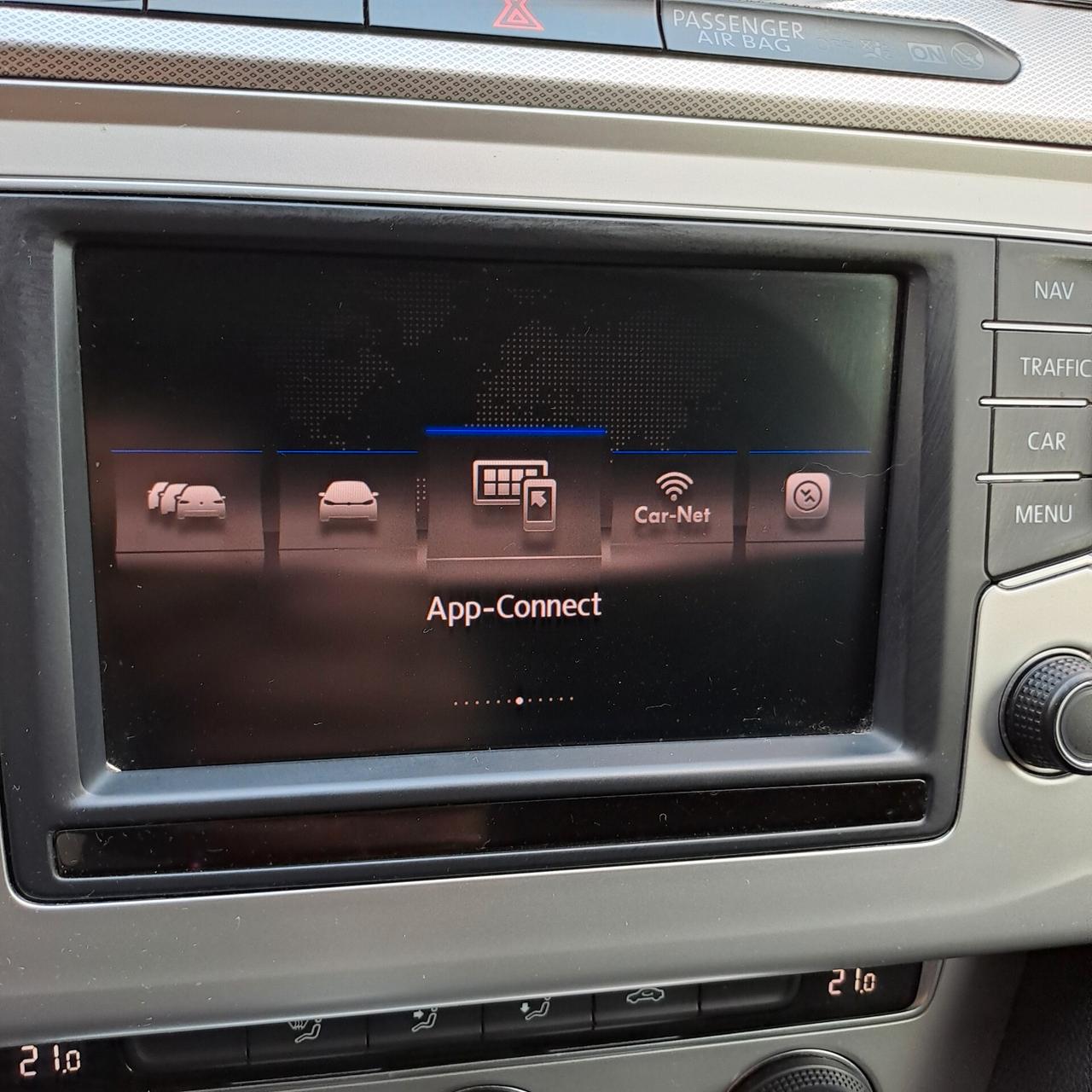 VW PASSAT 2.0TDI UNICO PROPRIETARIO - TENUTA BENE