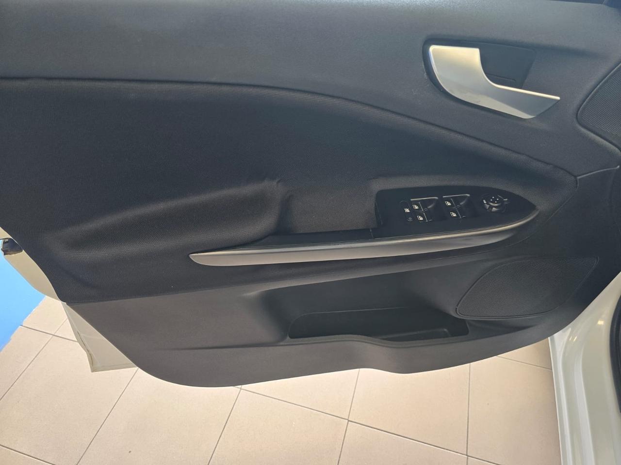Alfa Romeo Giulietta 1.6 JTDm-2 105 CV Exclusive