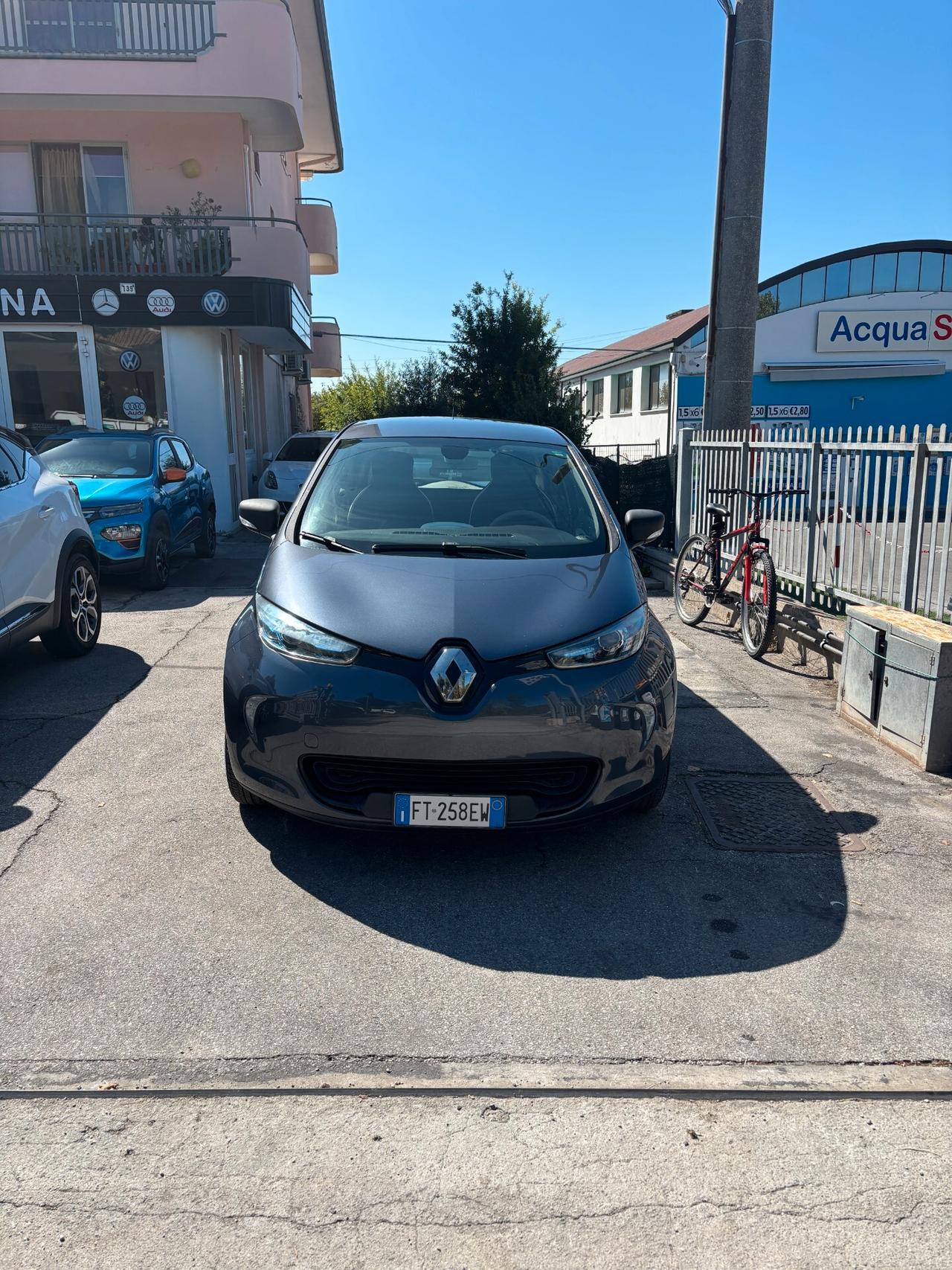 Renault ZOE Life R90 Flex NESSUN VINCOLO BATTERIE A NOLEGGIO