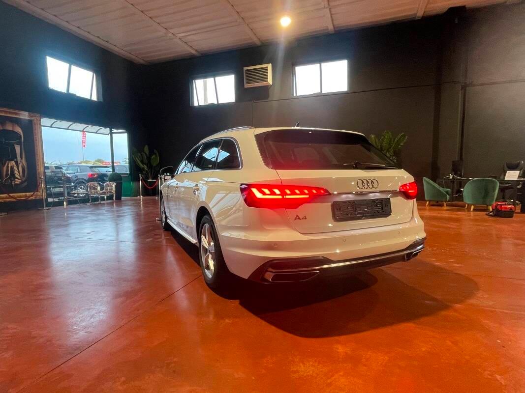Audi A4 Avant A4 avant 30 2.0 tdi Business Advanced 136 cv