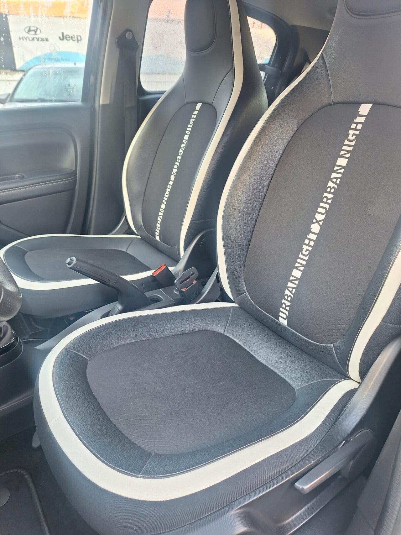 Renault Twingo SCe 65 CV Urban Night