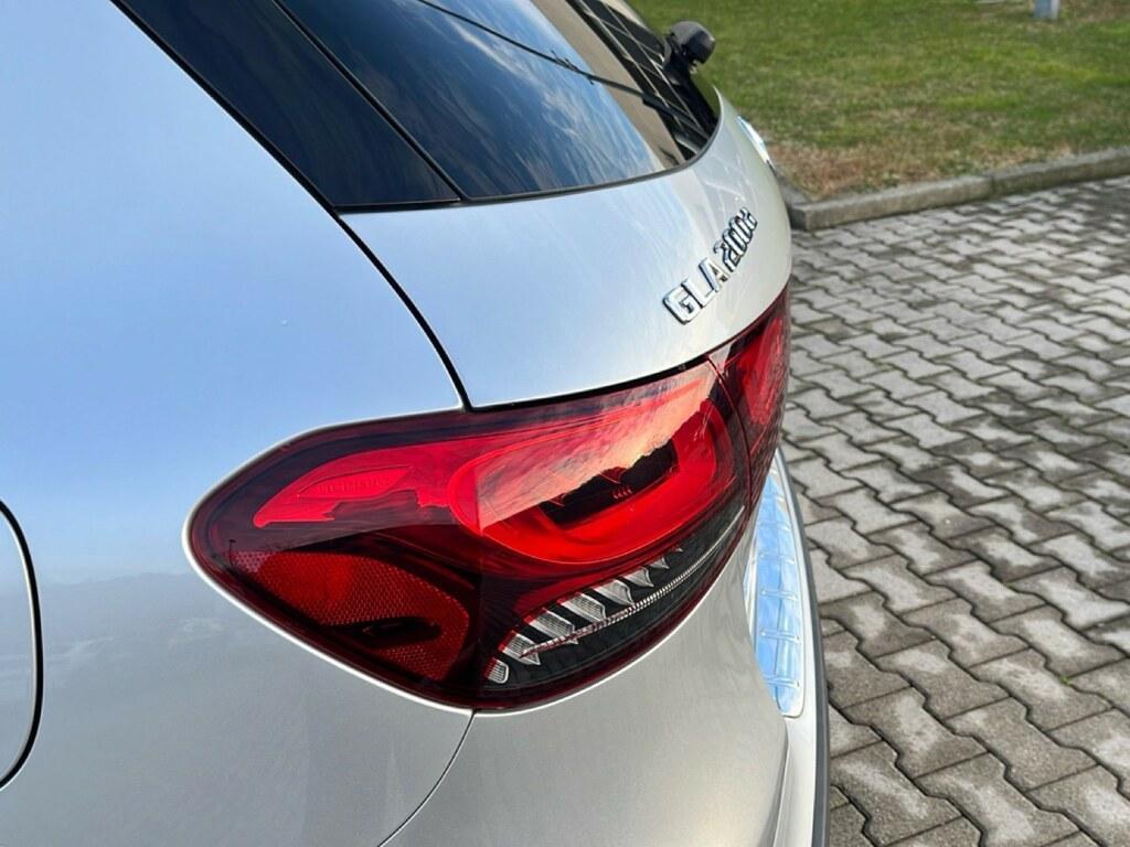 Mercedes GLA 200 200 D Premium 8G-DCT