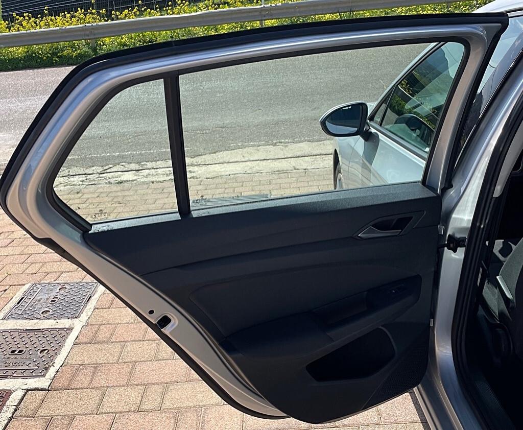 Volkswagen Golf 2.0 TDI 150 CV DSG SCR Style