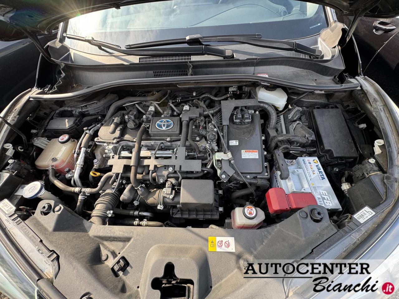 Toyota C-HR 5 Porte C-HR 1.8h Style 2wd e-cvt my19