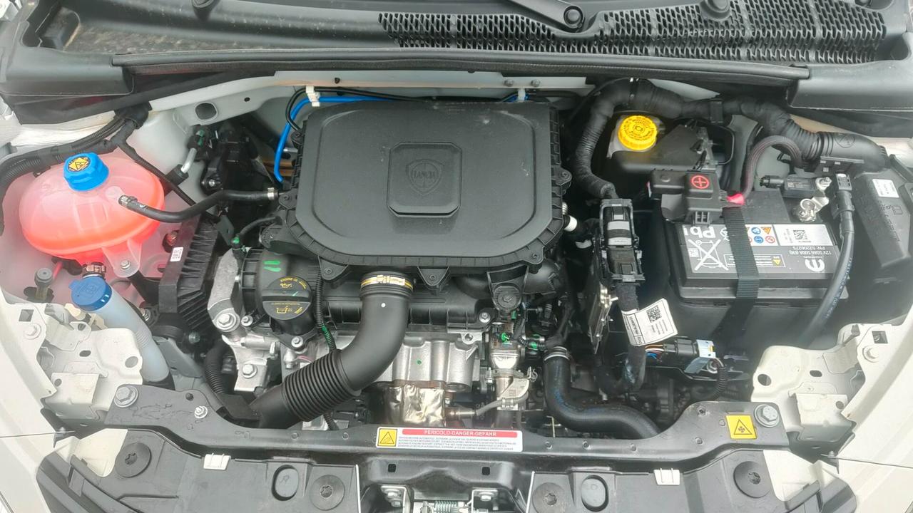 Lancia Ypsilon 1.0 FireFly 5 porte S&S Hybrid Oro