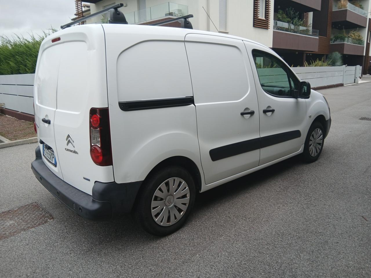 Citroen Berlingo BlueHDi 100 Van 3 posti solo 80000 km tua a € 193