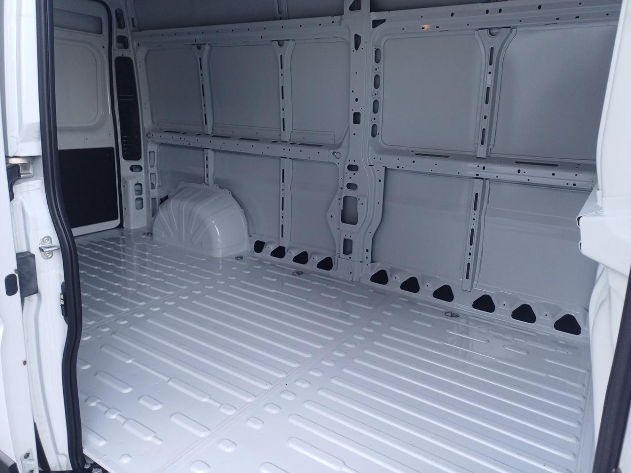 PEUGEOT Boxer Furgone 335 L3 H2 2.2 BlueHDi 140 cv S&S