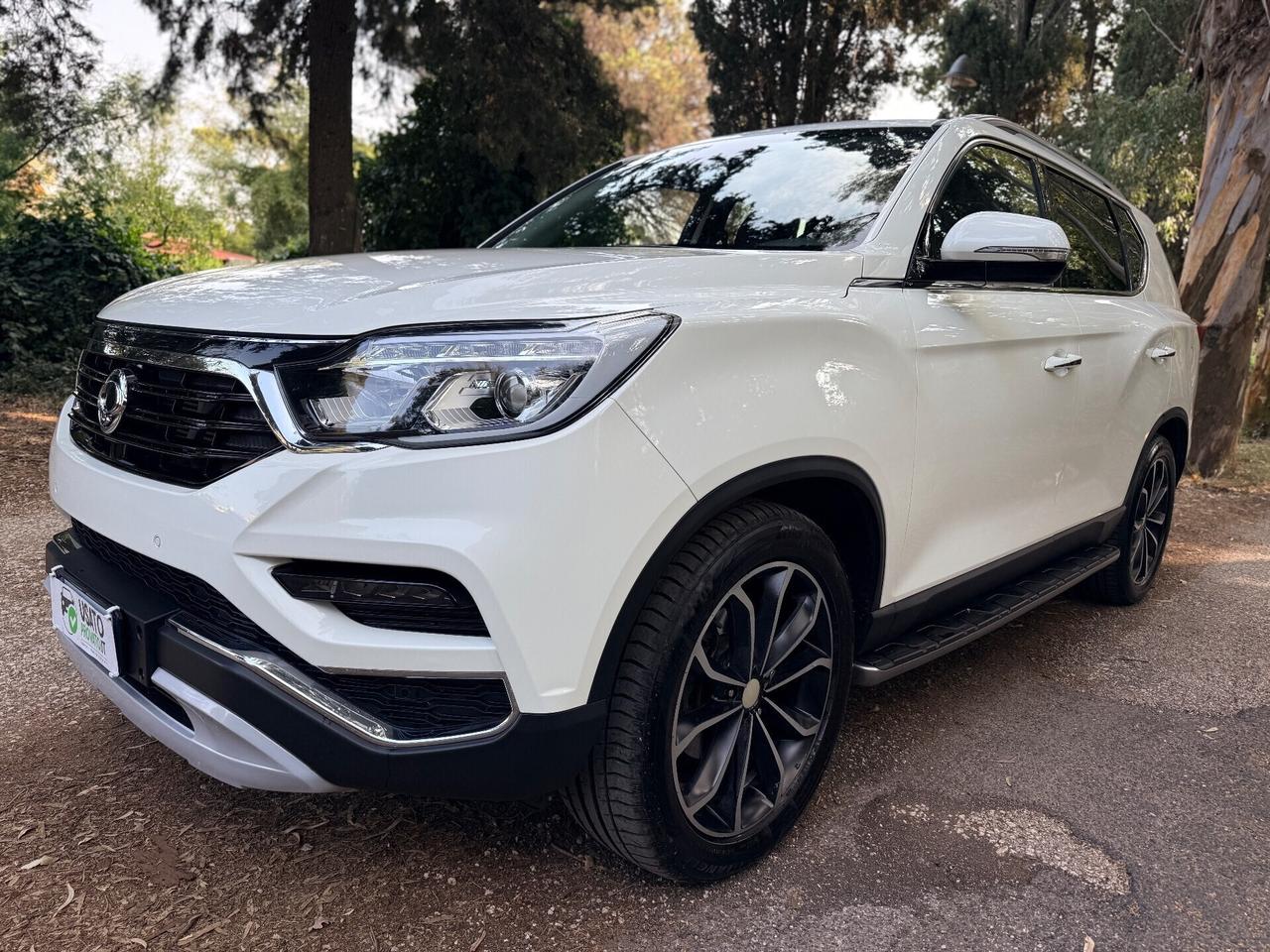 Ssangyong REXTON 2.2d 181cv 4WD 4x4 Gancio Traino!