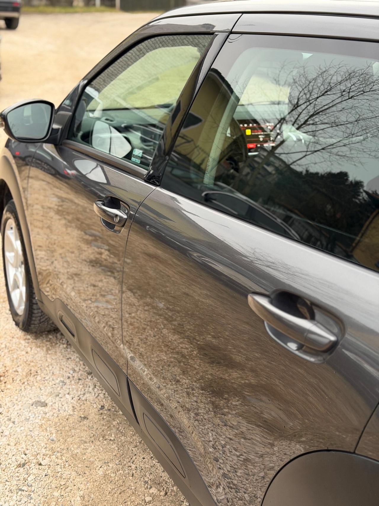 Citroen C4 CACTUS BLUEHDi 100 SHINE KMCERT