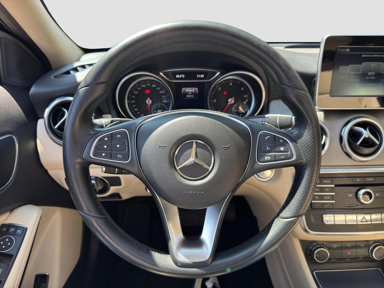 Mercedes-benz GLA 200 d 2.2 136cv Night Edition Tetto 2017