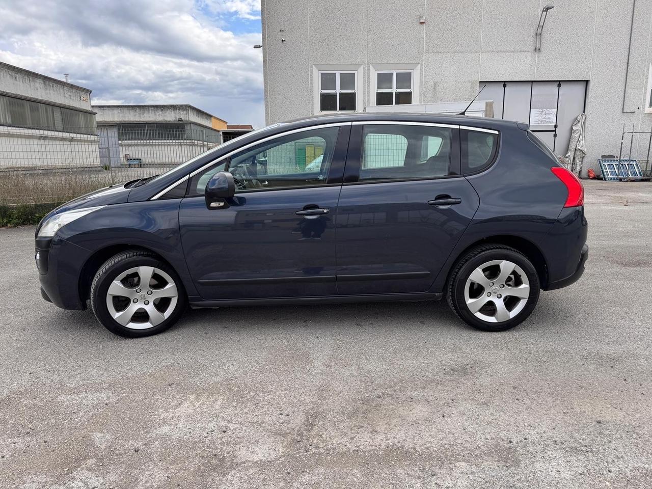 Peugeot 3008 1.6 HDi 112CV Business