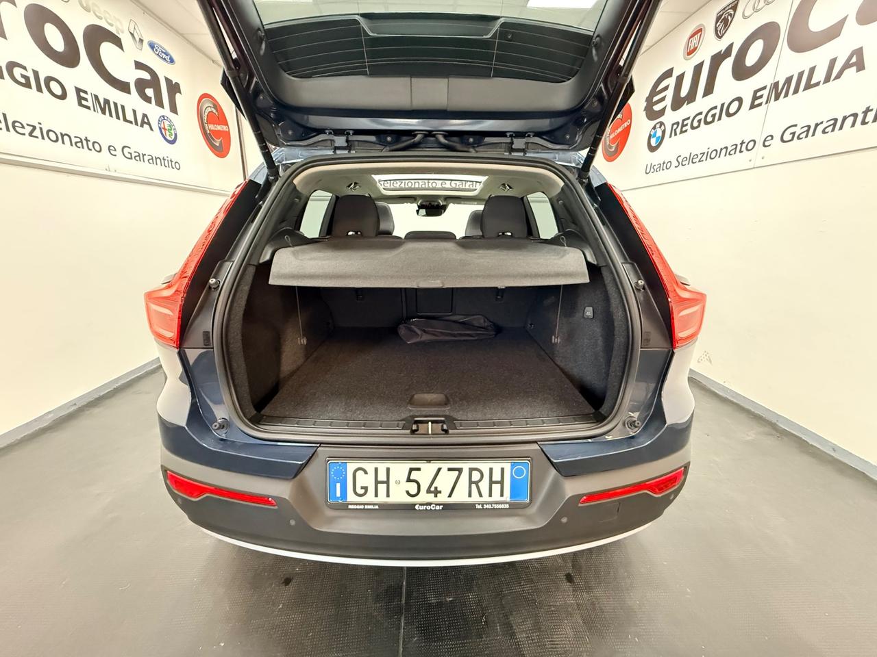 Volvo XC40 1.5 T2 aut 129cv Neopatentati Momentum 05/2022