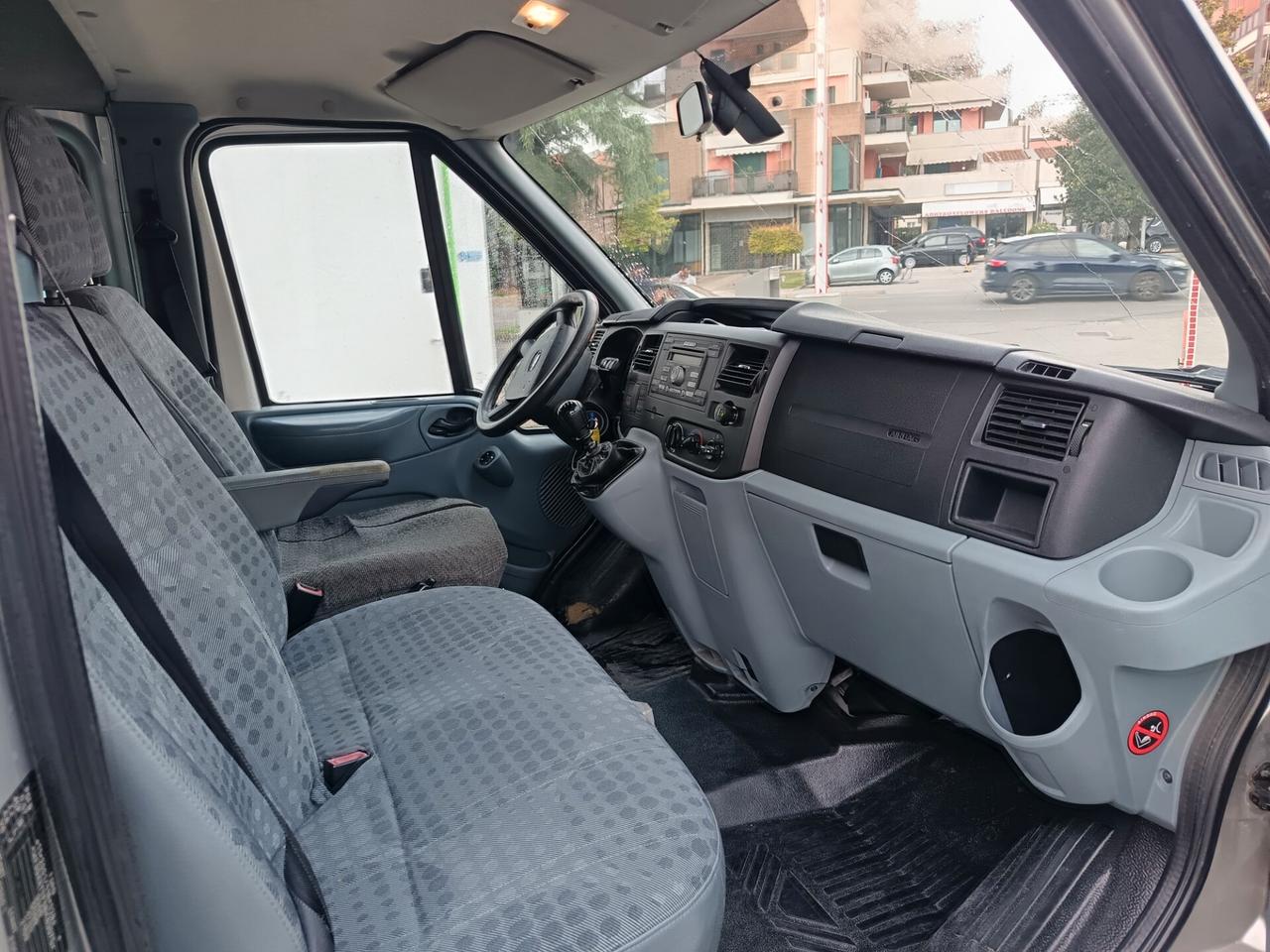 Ford Transit/Tourneo/Bus Transit 9 posti