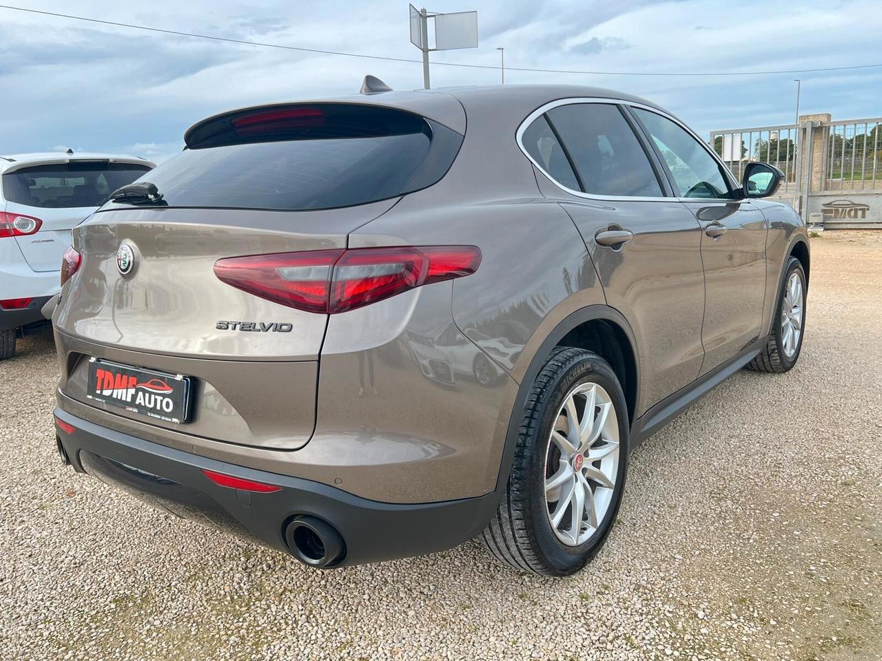 Alfa Stelvio 2.2 210 CV AT8 Q4 Super