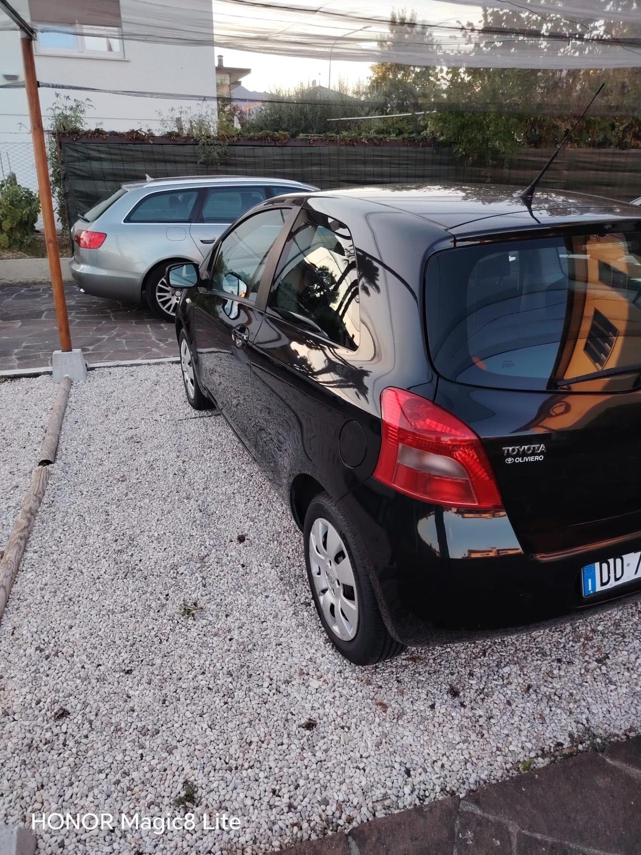 Toyota Yaris 1.0 3 porte