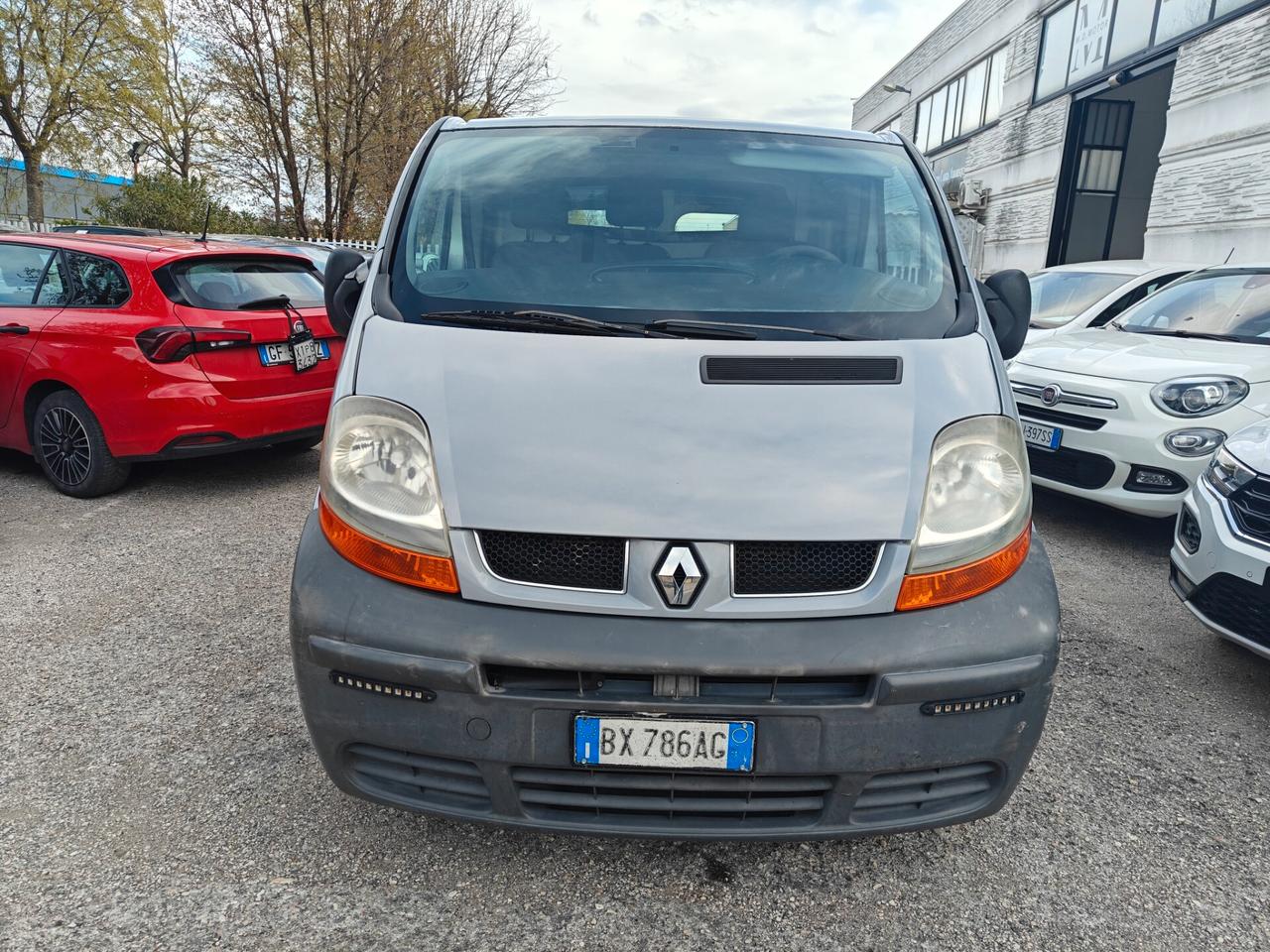 Renault Trafic 1.9 dCi/100CV PC-TN Furg.