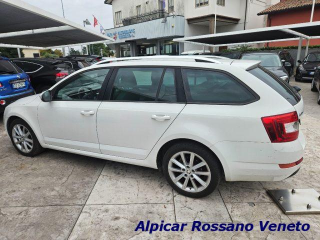 SKODA Octavia 2.0 TDI CR DSG Wagon Executive