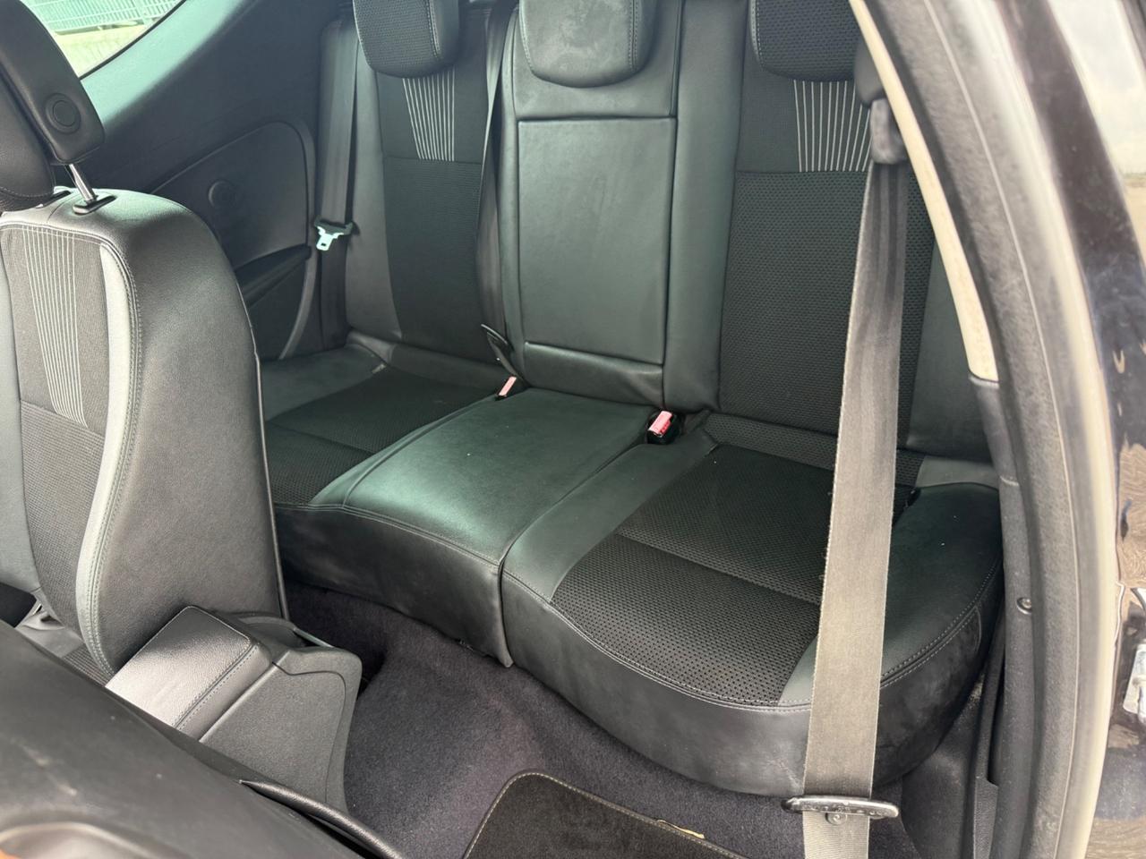 Renault Megane Mégane Coupé 1.9 dCi 130CV Luxe