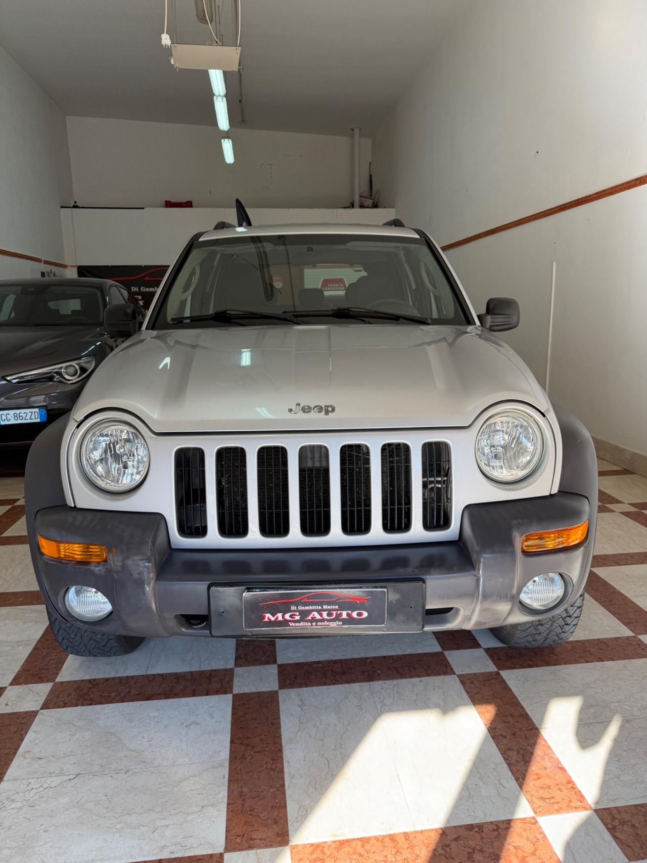 Jeep Cherokee 2.5 CRD Sport