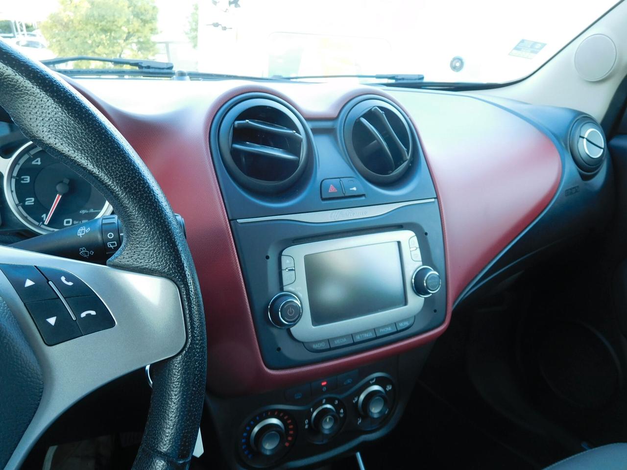Alfa Romeo MiTo 1.4 T 120 CV GPL Distinctive