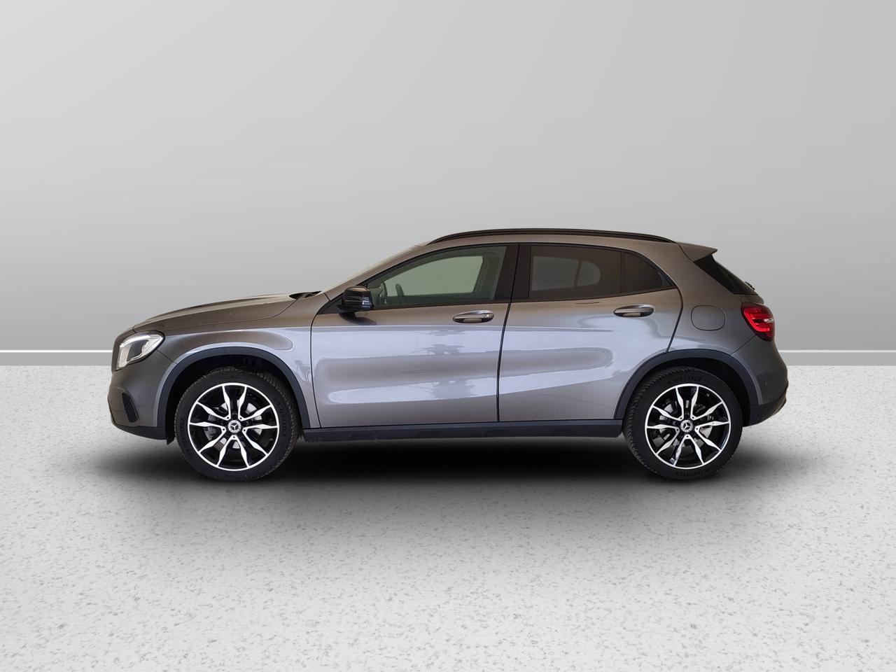 Mercedes-Benz GLA-X156 2017 - GLA 200 Sport auto