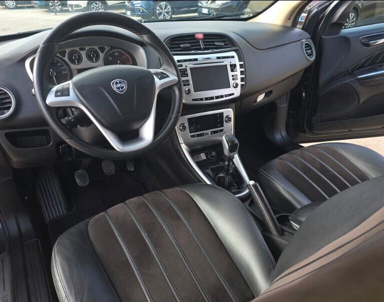 Lancia Delta 1.6 MJT DPF Platino