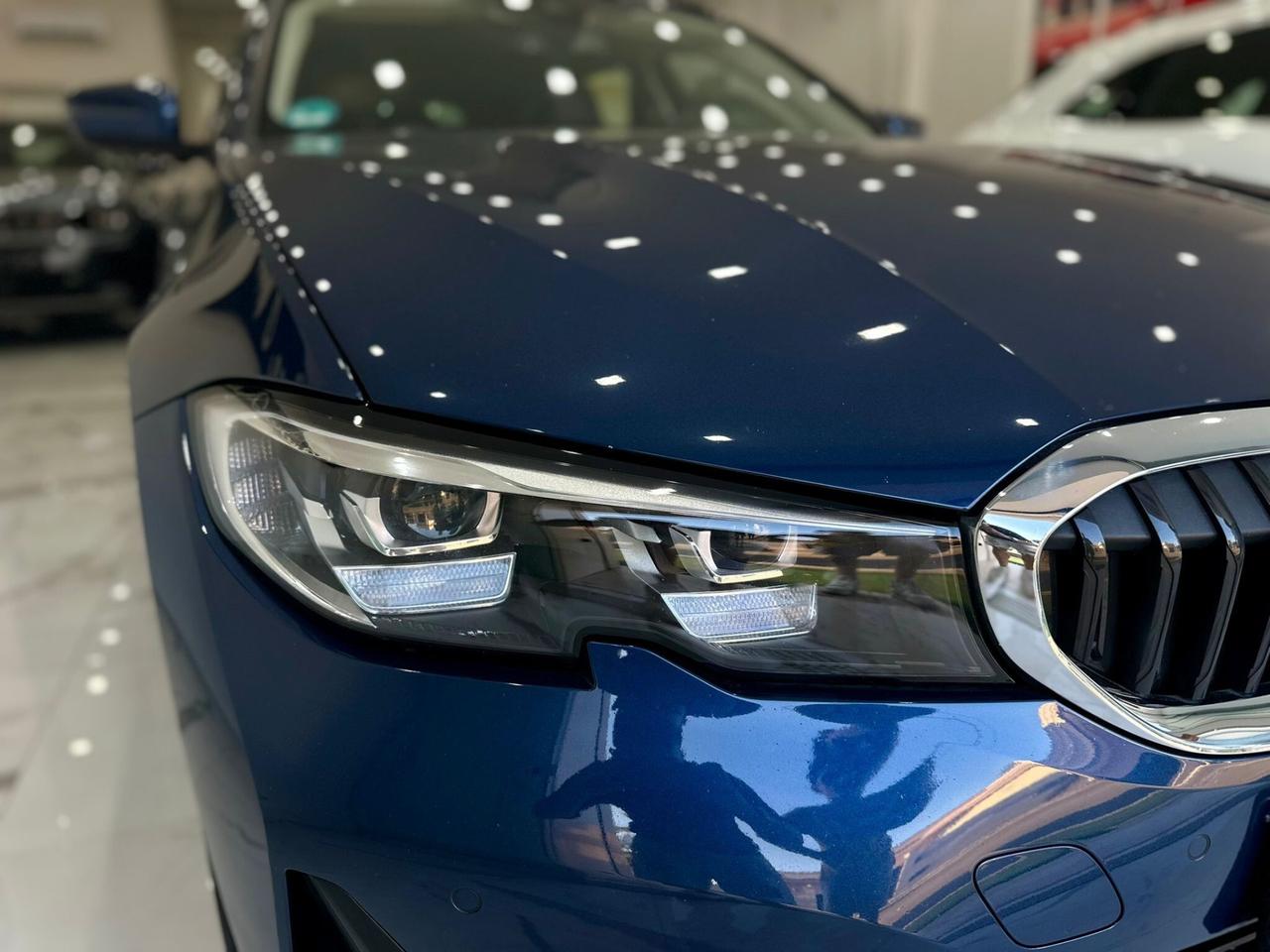 BMW 318 d 48V Touring Sport LED AMBIENT